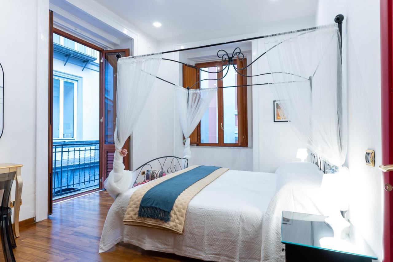 Dimora Del Fico - Appartamento Elegante E Spazioso Napels Buitenkant foto